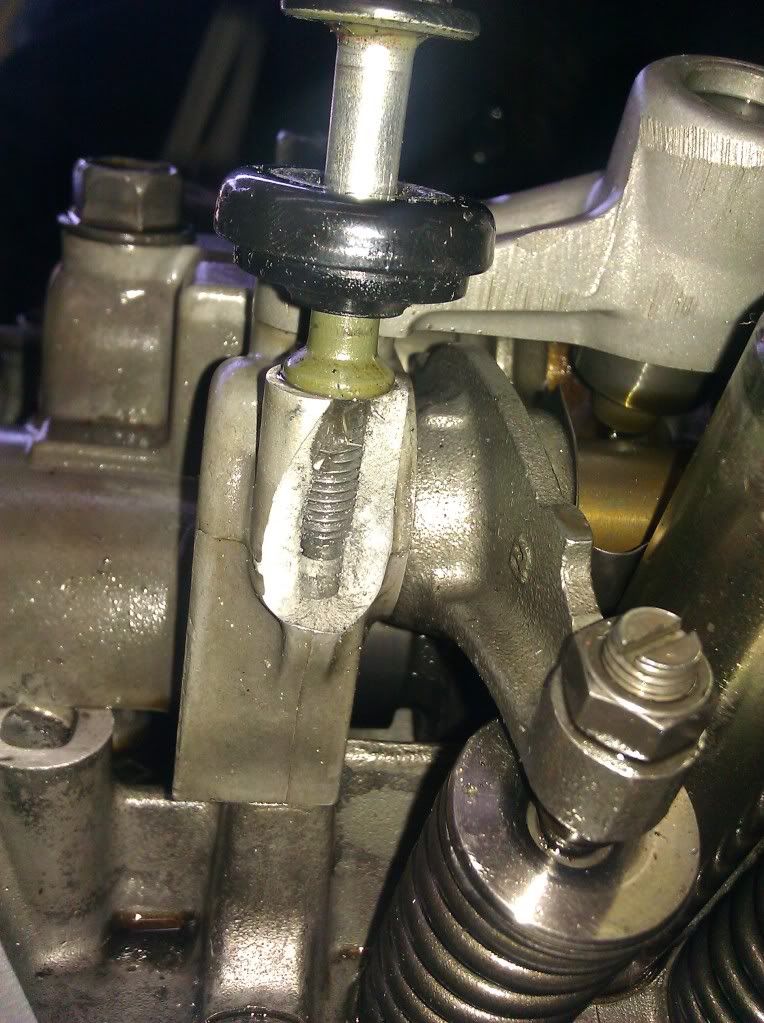 Broken Valve cover bolt!! Honda D Series Forum
