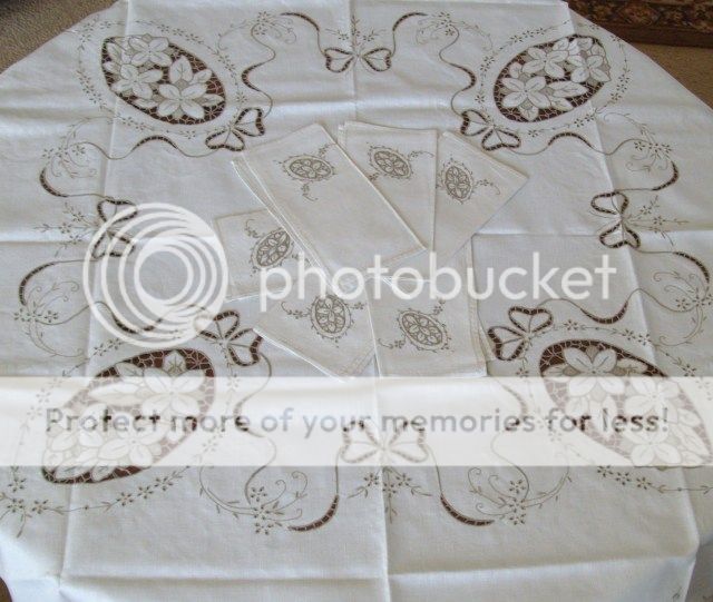 Vintage Linen Madeira Table Cloth 6 Napkins Ivory Cut Work Bows